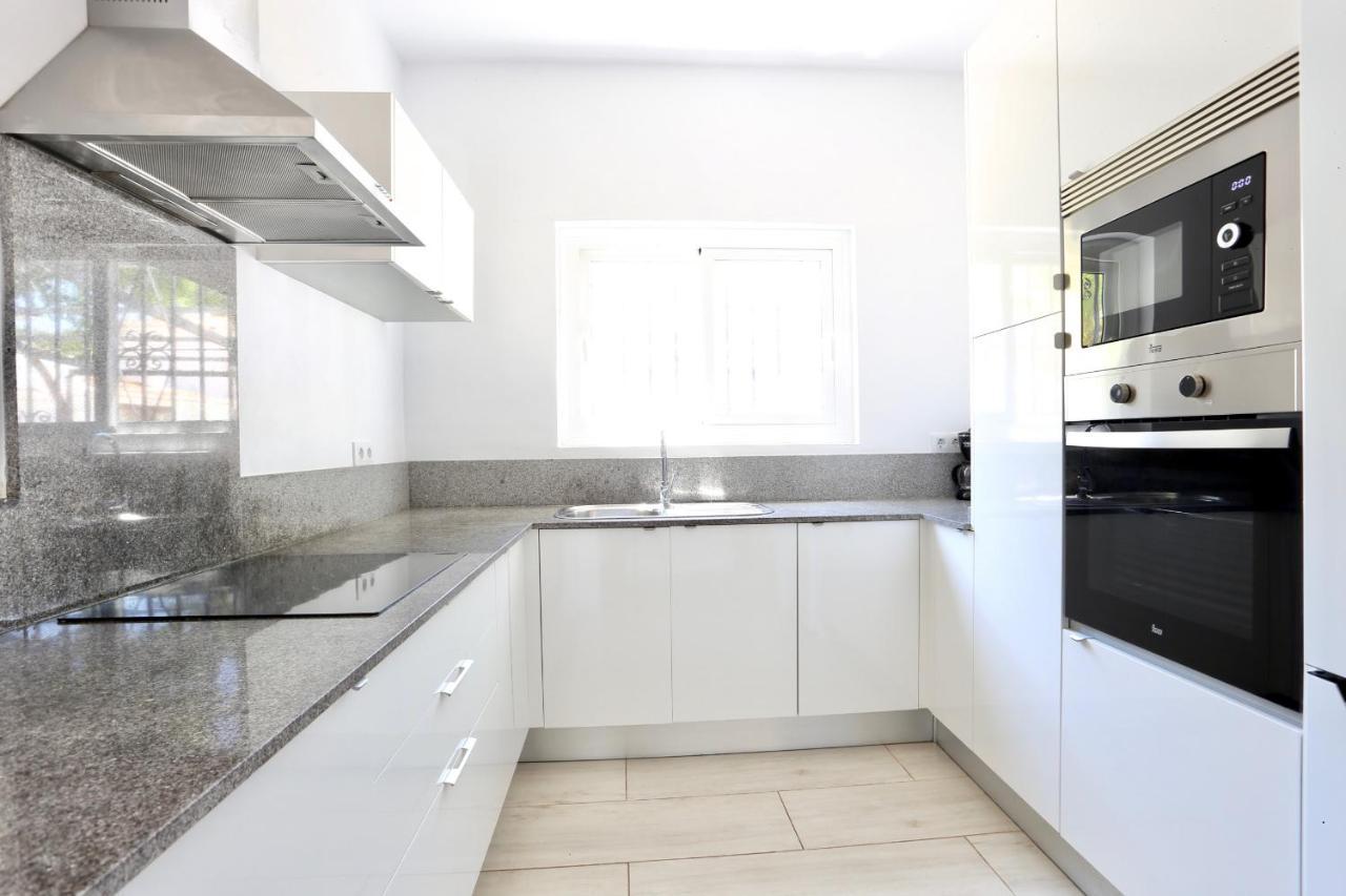 Urbanizacion El Oasis, 20 Villas En 1ª Linea Playa Denia Zewnętrze zdjęcie