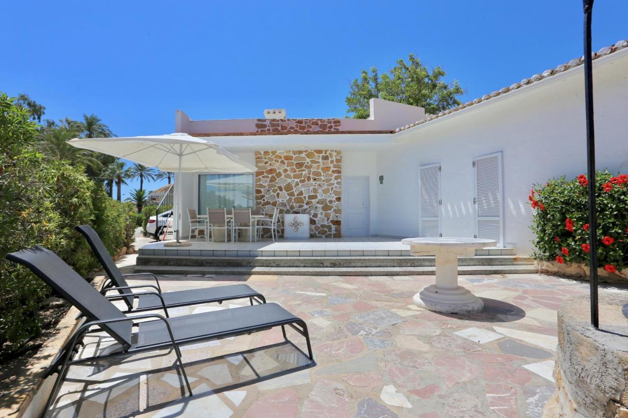 Urbanizacion El Oasis, 20 Villas En 1ª Linea Playa Denia Zewnętrze zdjęcie