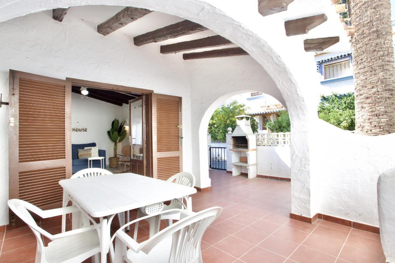 Urbanizacion El Oasis, 20 Villas En 1ª Linea Playa Denia Zewnętrze zdjęcie