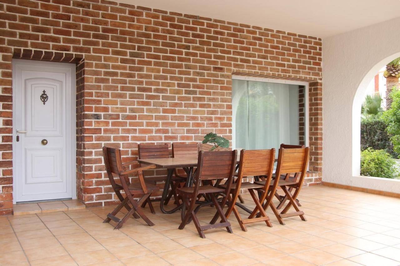 Urbanizacion El Oasis, 20 Villas En 1ª Linea Playa Denia Zewnętrze zdjęcie